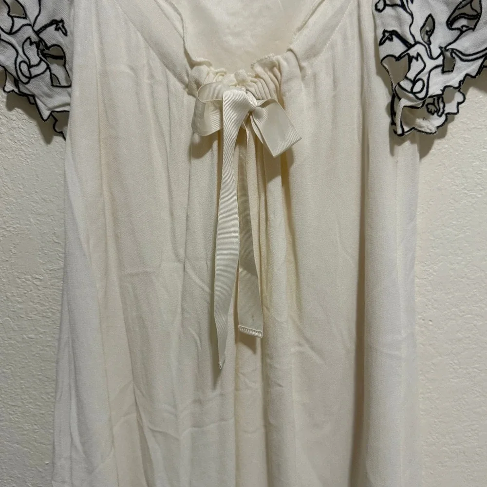 Ark‎ & Co Cream Floral Embroidered Scallop Hem Mini Dress Small DJ20144B